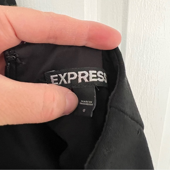 EUC Express high waisted pencil skirt, black. Size 0. - Picture 4 of 4